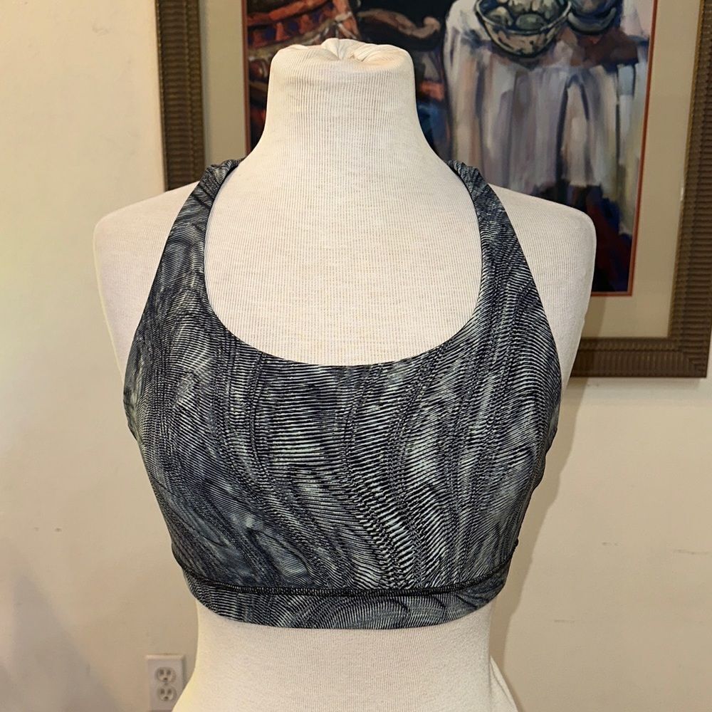 Lululemon Women's Black/Gray Sports Bra Size XS/S (See Measurement)